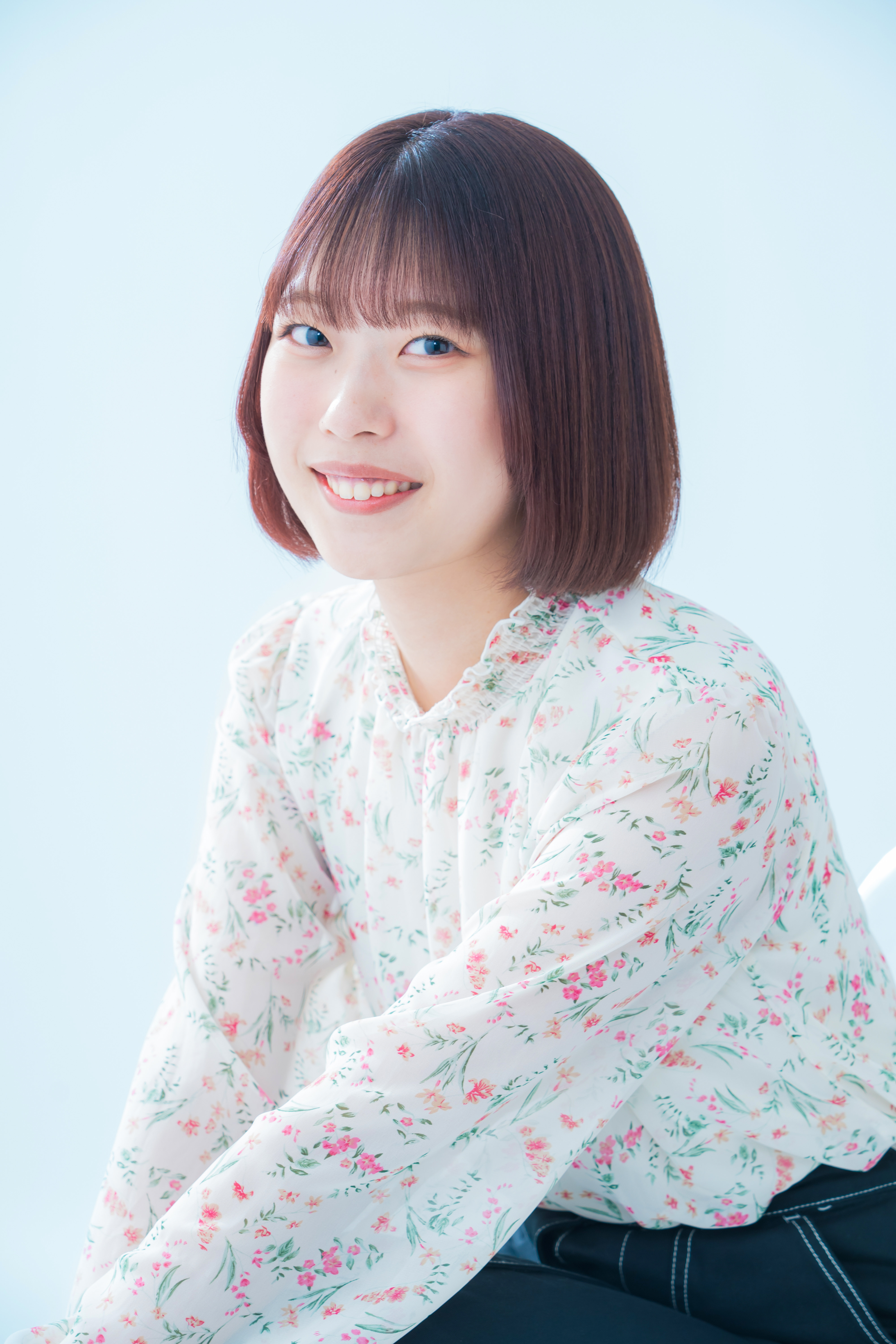 阪 みこと 肖像写真